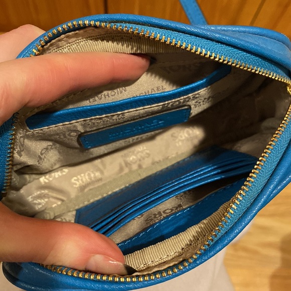 Michael Kora teal/ blue cross body - Picture 4 of 5